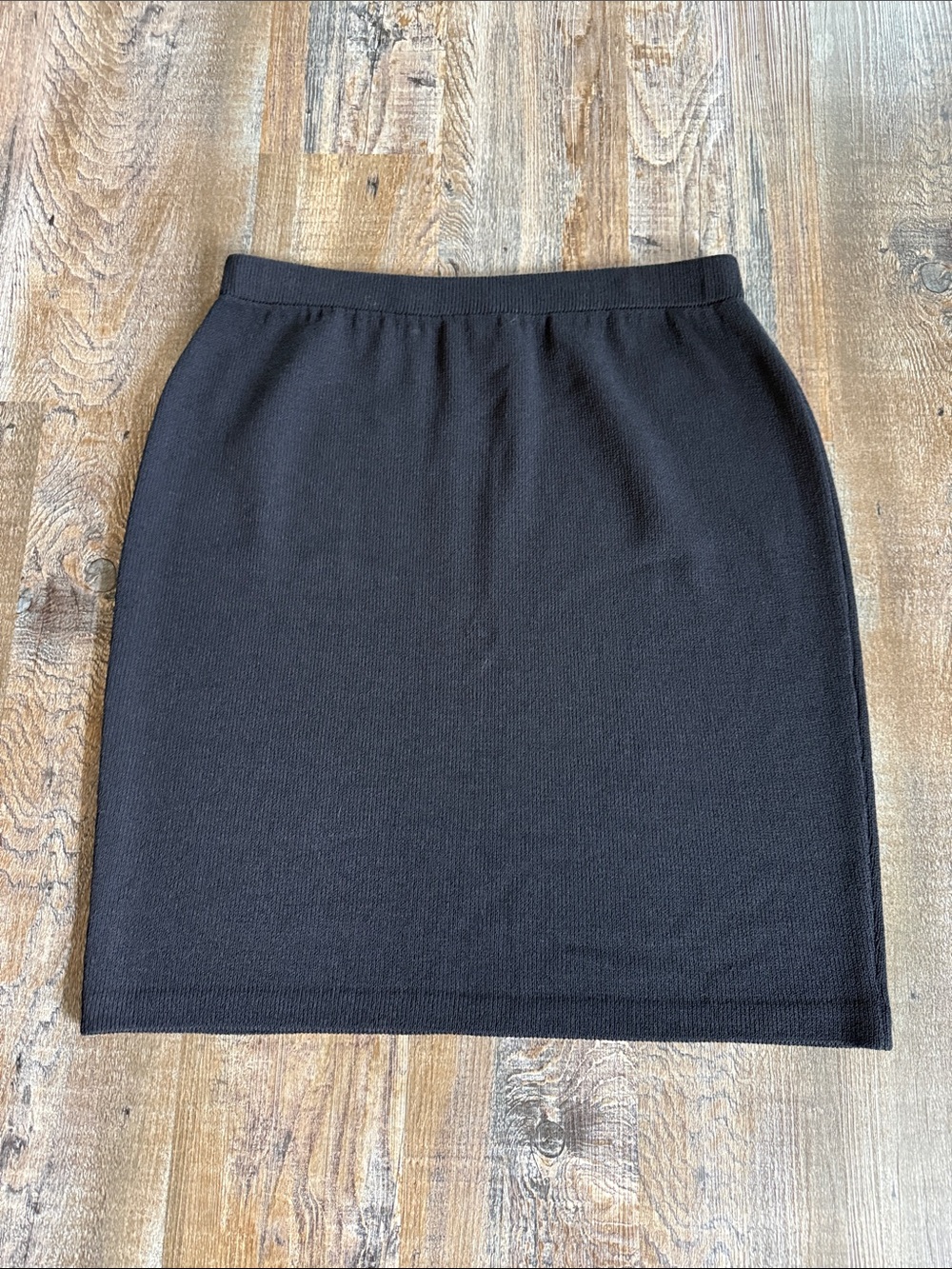 St.John Basics | Wool Blend Skirt - Picture 2 of 5